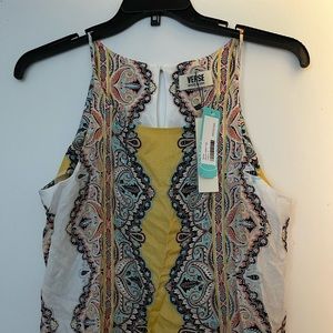 New with tags Verse tank size large